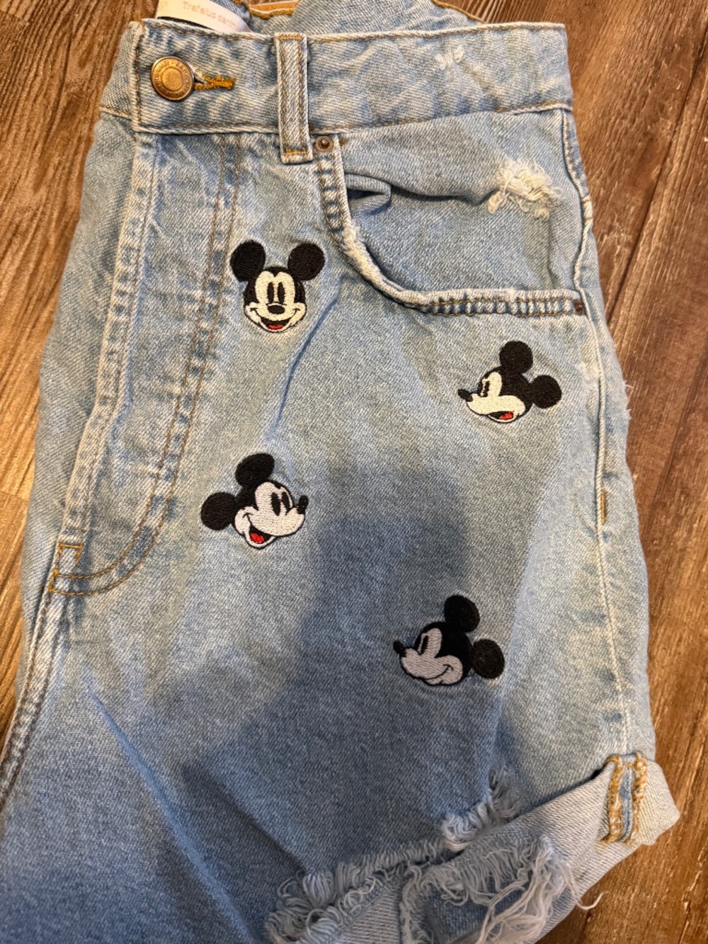 ZARA RARE Disney Mickey Denim Shorts | SIZE:40/US8 - Picture 7 of 7